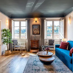 Apartment Genteel Piazza Pitti, Florence