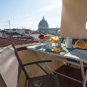 Appartement A Refuge With A Terrace Overlooking The Duomo, Florence
